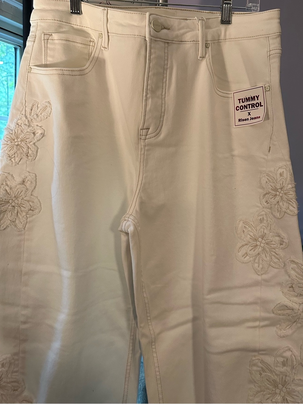 Risen Ivory Floral Embellished Barrel Jeans – Size 15/32